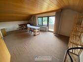 und noch ein riesiges Zimmer - 