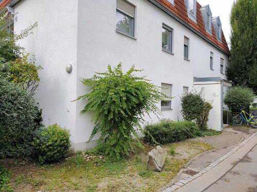 Bild 2 - 2 Zimmer Etagenwohnung zum Kaufen in Augsburg