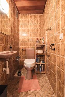 WC - 
