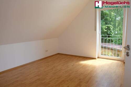Schlafzimmer I (OG) - 