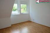 Schlafzimmer III (OG) - 