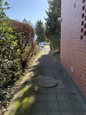 Bild 4 - Mehrfamilienhaus, Wohnhaus mit 310,00 m&sup2; in Bergisch Gladbach zum Kaufen