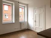 Zugang Zimmer 3 - 3 Zimmer Etagenwohnung zum Kaufen in Lüneburg