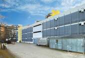 Aussenansicht - Drei abschließbare Einzelgaragenboxen im Parkhaus