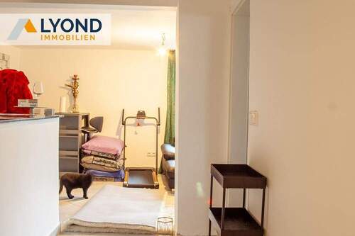 Einliegerwohnung-Blick zum Wohnzimmer - 