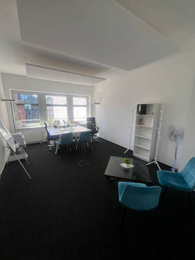 Büroraum 2 - Unmöbliertes 24-26 m² Büro in Hamburg-Mitte - flexibel, inkl. Küche