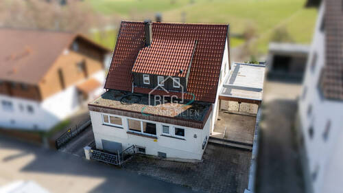 Außenbild - 5 Zimmer Etagenwohnung in Großerlach