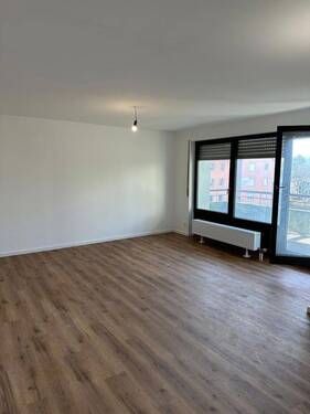 Wohnzimmer - Etagenwohnung mit 68,20 m² in Esslingen-Oberesslingen zum Kaufen