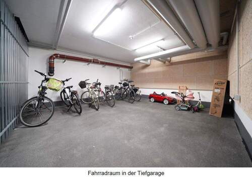 Fahrradraum in der Tiefgarage - 