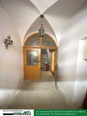 Eingang - Einfamilienhaus mit 230,00 m&sup2; in Wunsiedel zum Kaufen