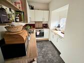 Küche inklusive moderner Einbauküche - 3 Zimmer Etagenwohnung zur Miete in Coburg
