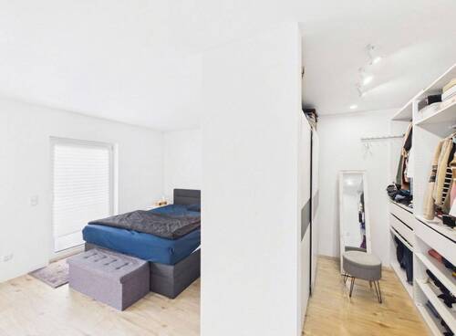 Schlaf- und Ankleidebereich - 