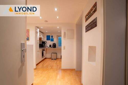 Flur - 2 Zimmer Etagenwohnung zum Kaufen in Stuttgart Birkach / Birkach