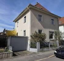 Solides Wohnhaus mit Entwicklungspotenzial in Stadtlage - Coburg