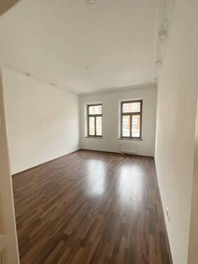 Schlafzimmer - 3 Zimmer Etagenwohnung zum Kaufen in Leipzig