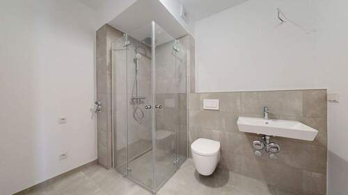 Badezimmer - Etagenwohnung mit 39,30 m² in Frankfurt am Main zur Miete