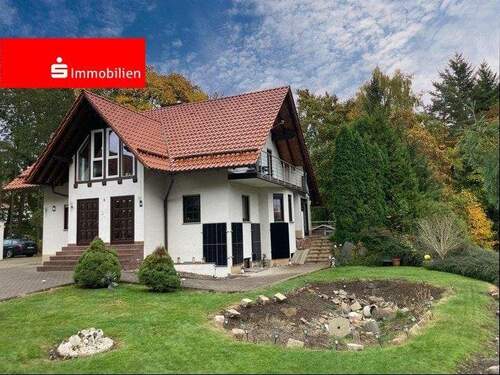 Ansicht - ...großzügiges Einfamilienhaus in ruhiger Randlage von Floh-Seligenthal