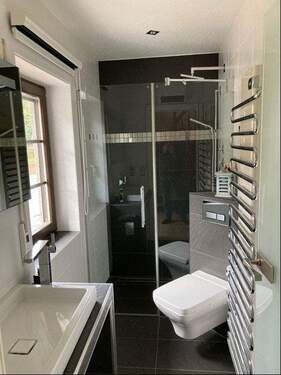 Gäste-WC & Dusche - Erdgeschoss - 