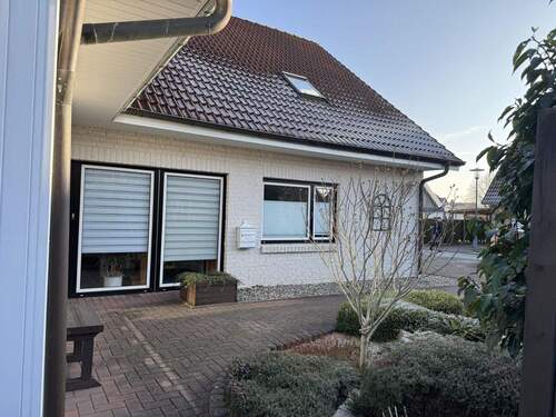 Eingangsbereich - 8 Zimmer Einfamilienhaus zum Kaufen in Tarp