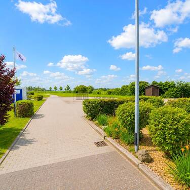 Gewerbe in ruhiger Lage - Grundstück in Ihlienworth