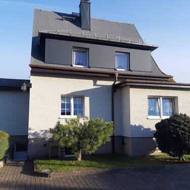 Straßenansicht - 7 Zimmer Mehrfamilienhaus, Wohnhaus zum Kaufen in Chemnitz