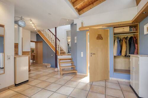 EG Eingangsdiele - 6 Zimmer Doppelhaushälfte zum Kaufen in Recklinghausen