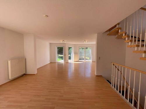 Wohn- und Esszimmer - Doppelhaushälfte mit 136,00 m&sup2; in Trippstadt zum Kaufen