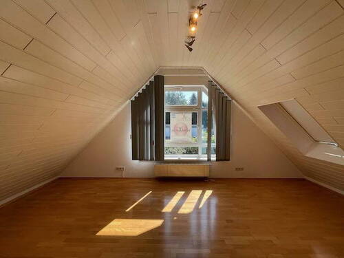 Dachgeschoss Zimmer - 