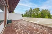 Großzügige Terrasse - 