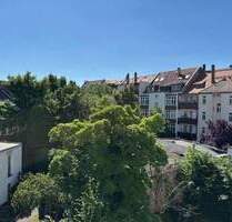 Geräumige, helle 2-Zimmer-DG-Wohnung mit EBK und Balkon in ruhiger, grüner Lage in Gohlis - Leipzig Gohlis-Mitte