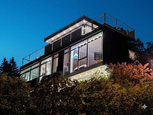 Front-Ansicht Abenddämmerung - Traumhaus Rhein-Main-Westerwald