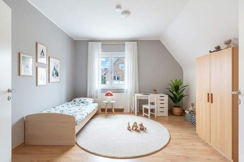 Schlafzimmer 1 Dachgeschoss KI - 