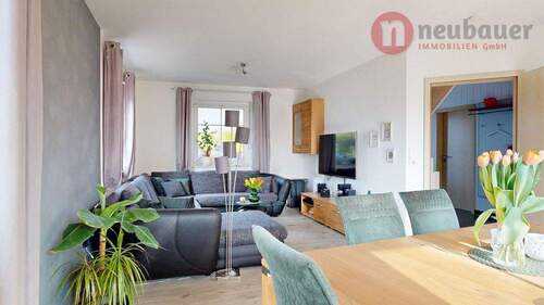 Wohnzimmer mit Essbereich EG - 