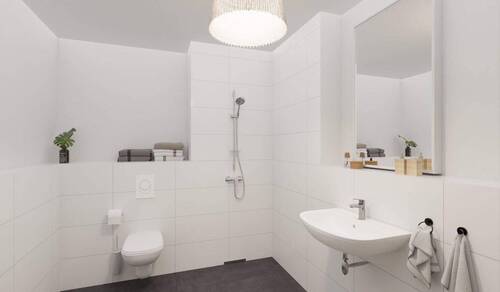 Modern gefliestes Badezimmer mit bodengleicher Dusche - Etagenwohnung mit 59,20 m&sup2; in Frankfurt (Oder) zum Kaufen