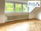 Wohnzimmer - 2 Zimmer Etagenwohnung zur Miete in Essen