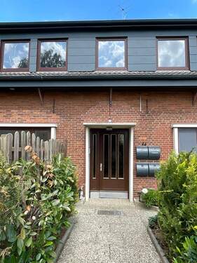 Hauseingang - 1 Zimmer Mehrfamilienhaus, Wohnhaus zum Kaufen in Loxstedt