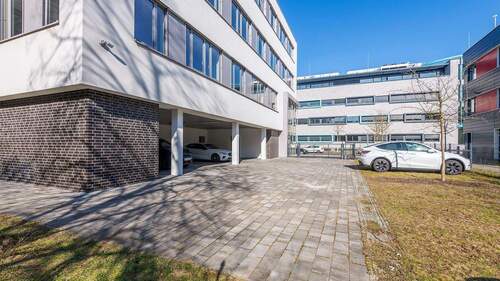 Außenbereich Stellplätze - Büro mit 50,00 m&sup2; in Berlin zur Miete