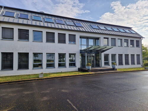 Gebäudefront - Büro in Düsseldorf - Angermund