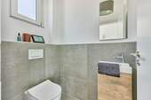 Gäste- WC im Erdgeschoss - 