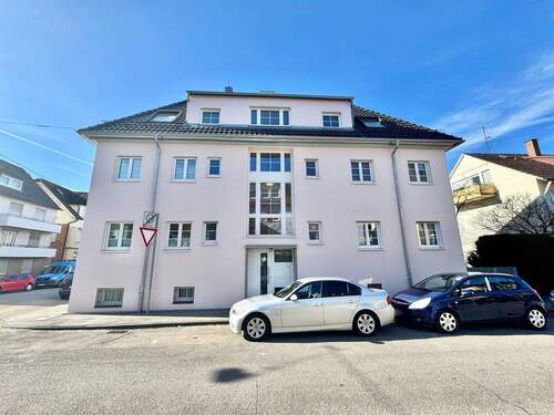 Hausansicht - 2 Zimmer Etagenwohnung in Stuttgart