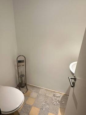 WC - 