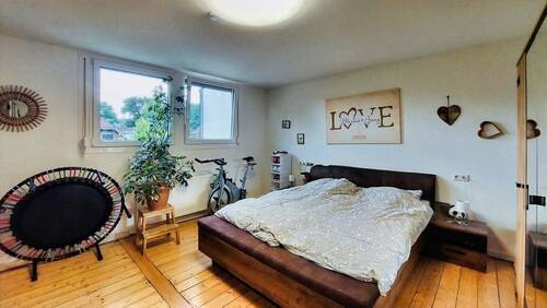 1.OG- Schlafzimmer - 