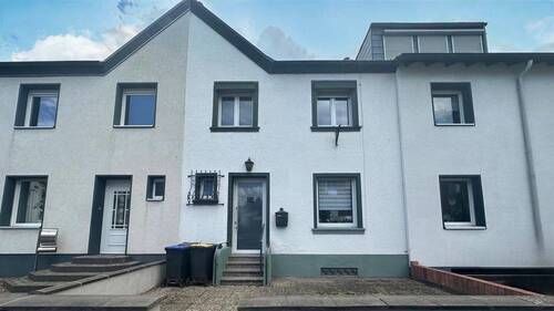 Front - *** Familientraum: Ihr neues Zuhause erwartet Sie! 5Zi. + Garten *