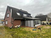 Ansicht aus Richtung Carport - 5 Zimmer Einfamilienhaus in Osterholz-Scharmbeck