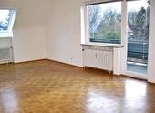 Innenaufnahme Dachgeschosswohnung - Mehrfamilienhaus, Wohnhaus zum Kaufen in Hamburg