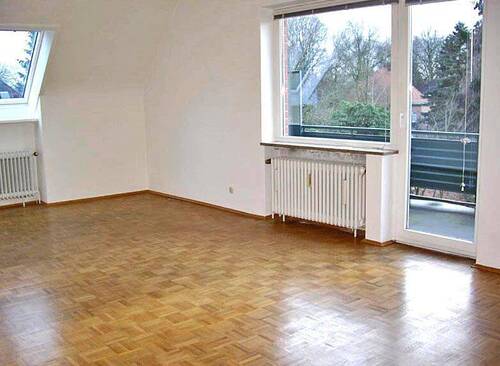 Innenaufnahme Dachgeschosswohnung - Mehrfamilienhaus, Wohnhaus zum Kaufen in Hamburg