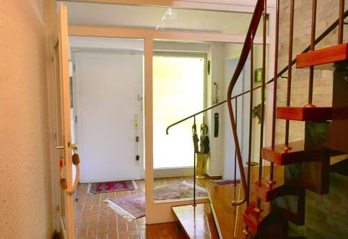 Diele / Eingang - Einfamilienhaus mit 145,00 m² in Niedernhausen zum Kaufen