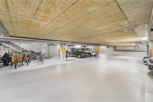 Tiefgaragenstellplatz - 
