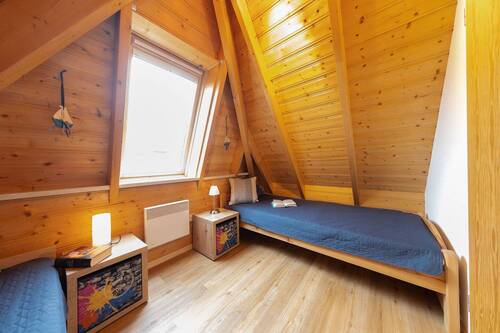 Schlafzimmer mit 2 Einzelbetten - 