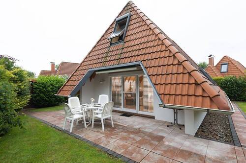 Terrasse - 3 Zimmer Mehrfamilienhaus, Wohnhaus zum Kaufen in Wurster Nordseeküste